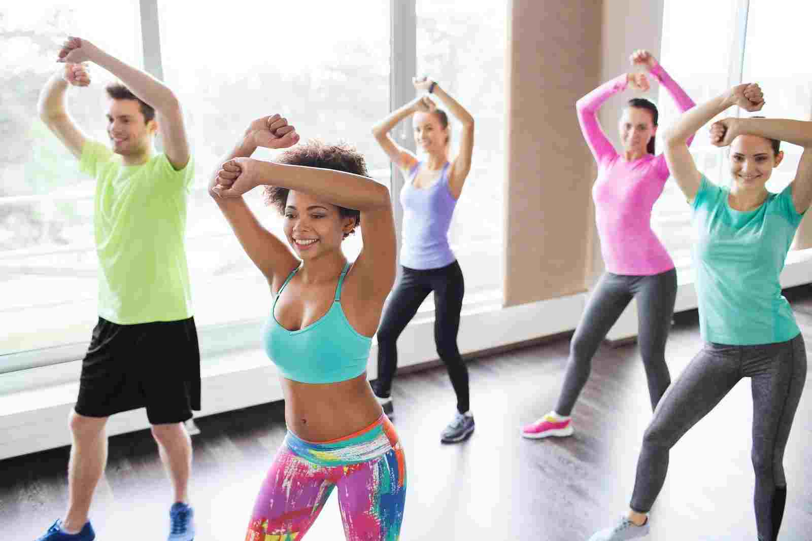 BEST DANCE WORKOUTS AND MAJOR BENEFITS OF DOING THEM REGULARLY