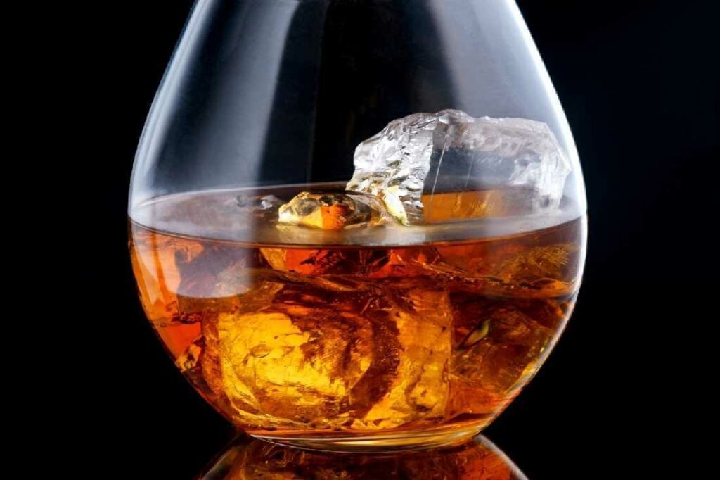 What Happens if You Drink Alcohol Before or After Exercising? Ezfit