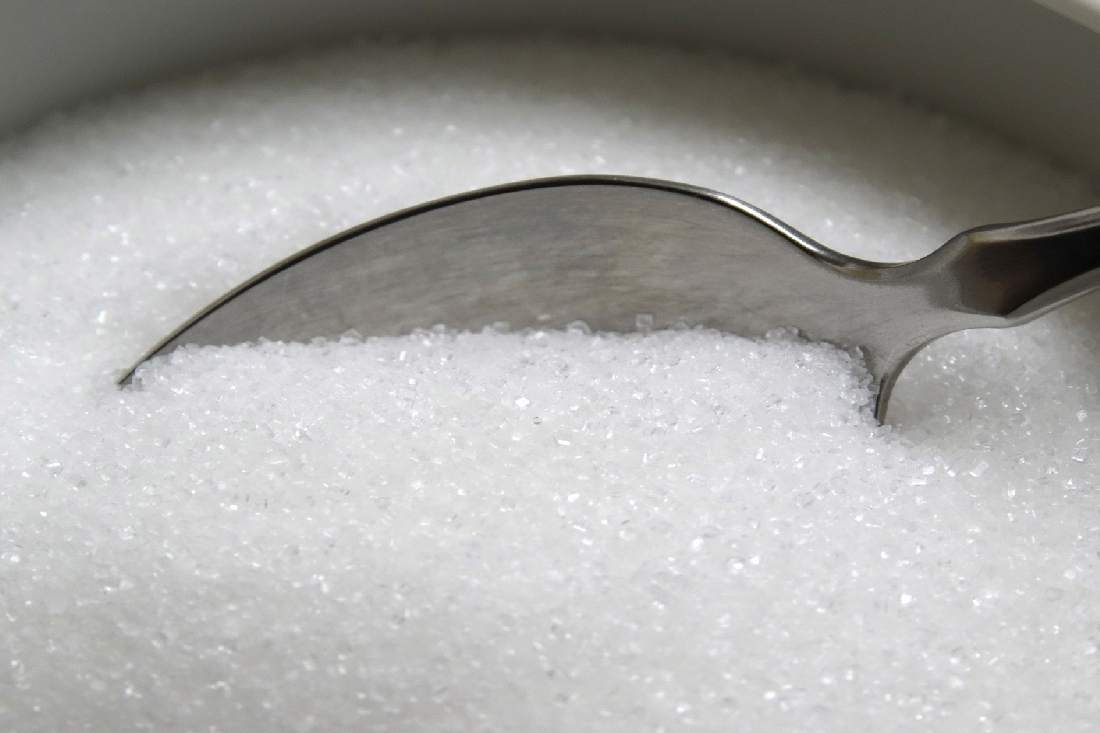 CAN EATING TOO MUCH SUGAR HARM YOUR SKIN?